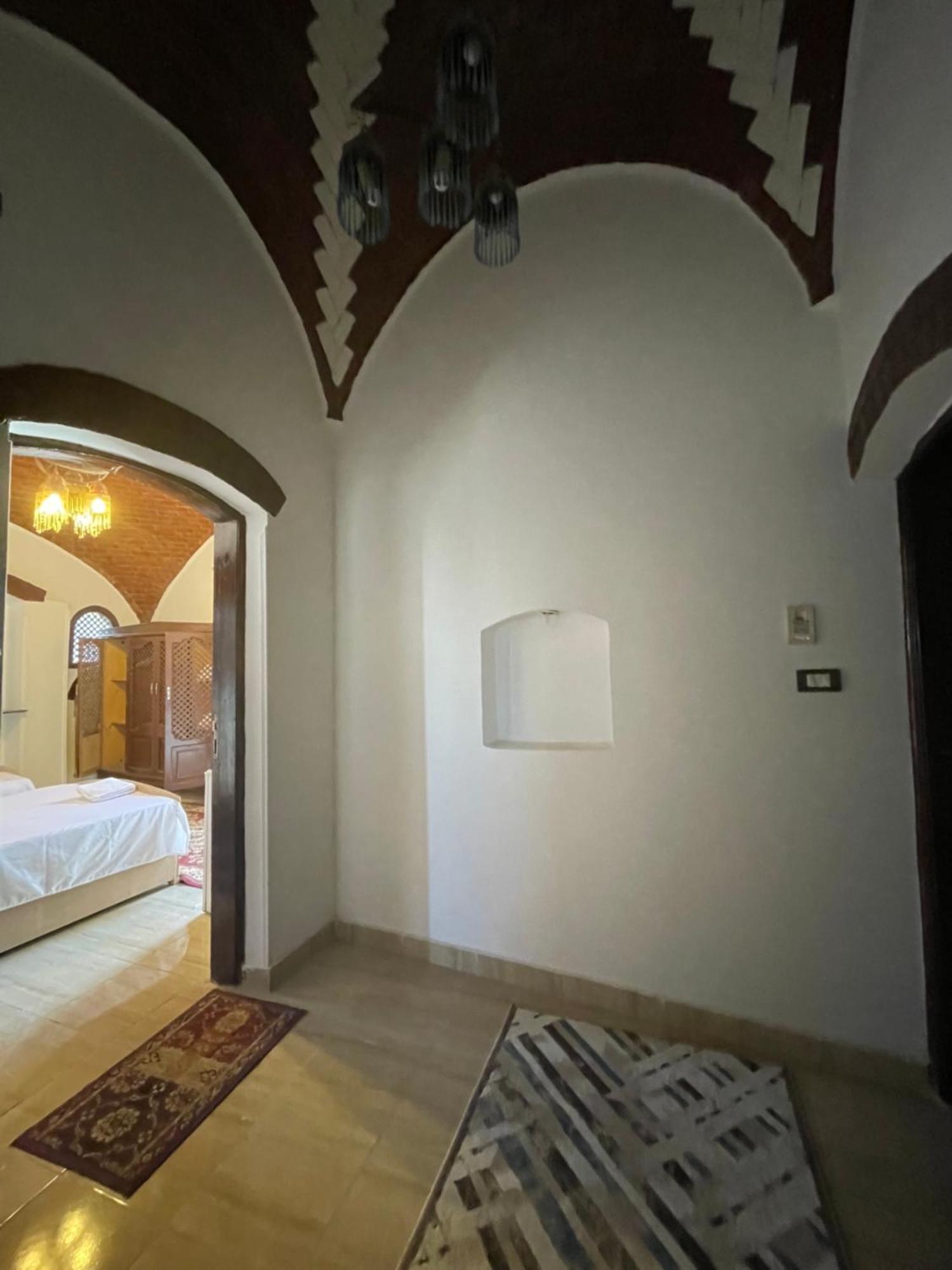 Villa Giulio Luxor Guest House ภายนอก รูปภาพ