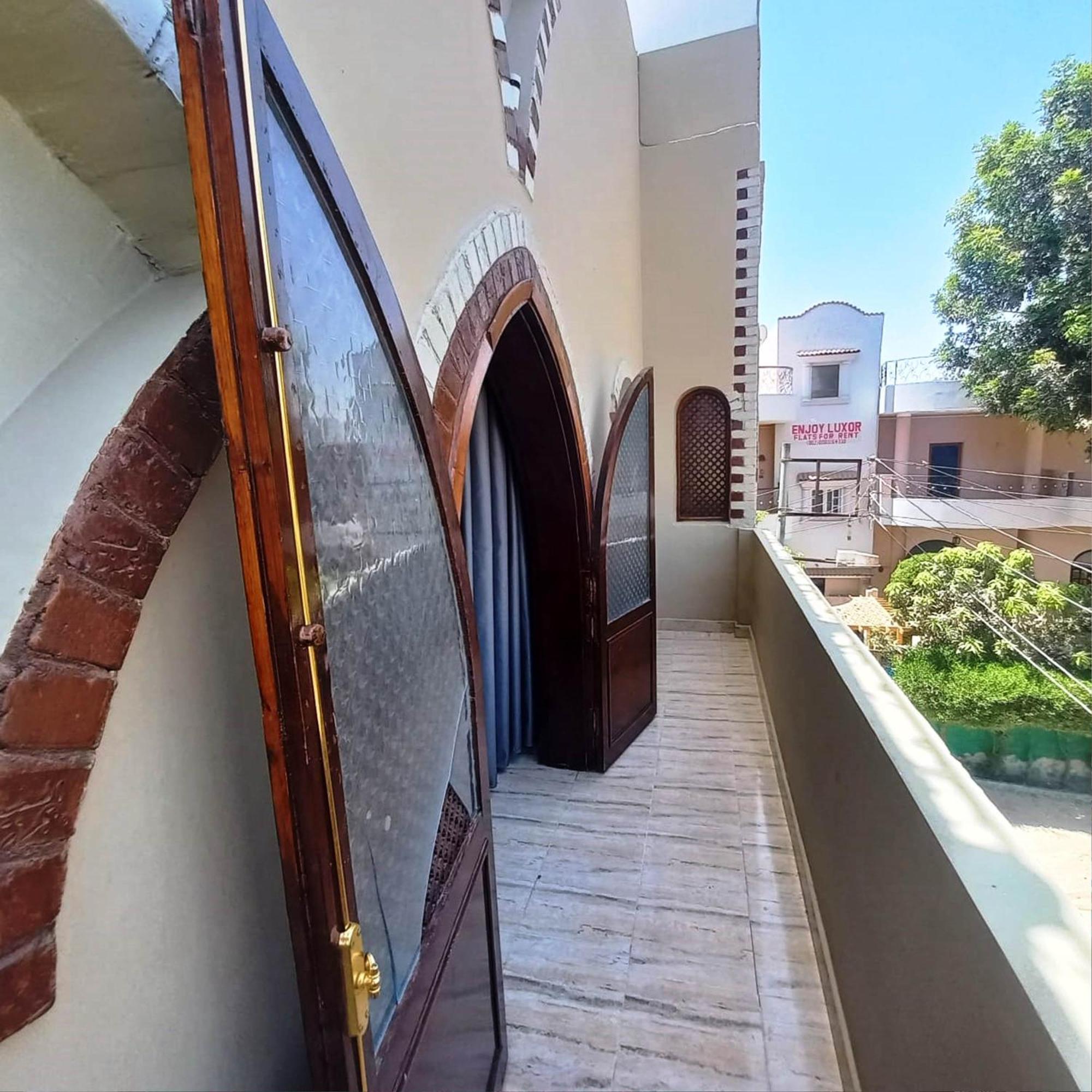 Villa Giulio Luxor Guest House ภายนอก รูปภาพ