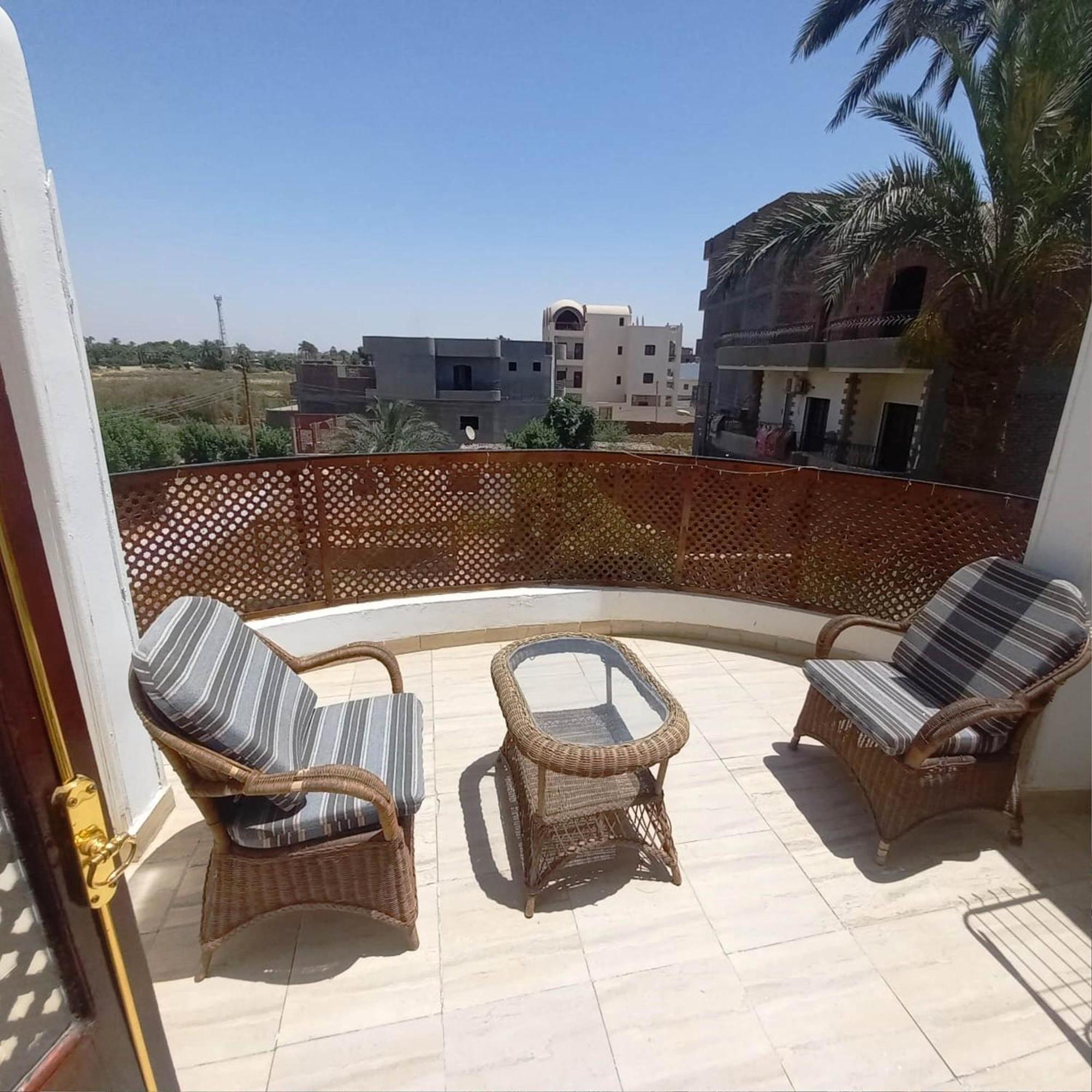 Villa Giulio Luxor Guest House ภายนอก รูปภาพ
